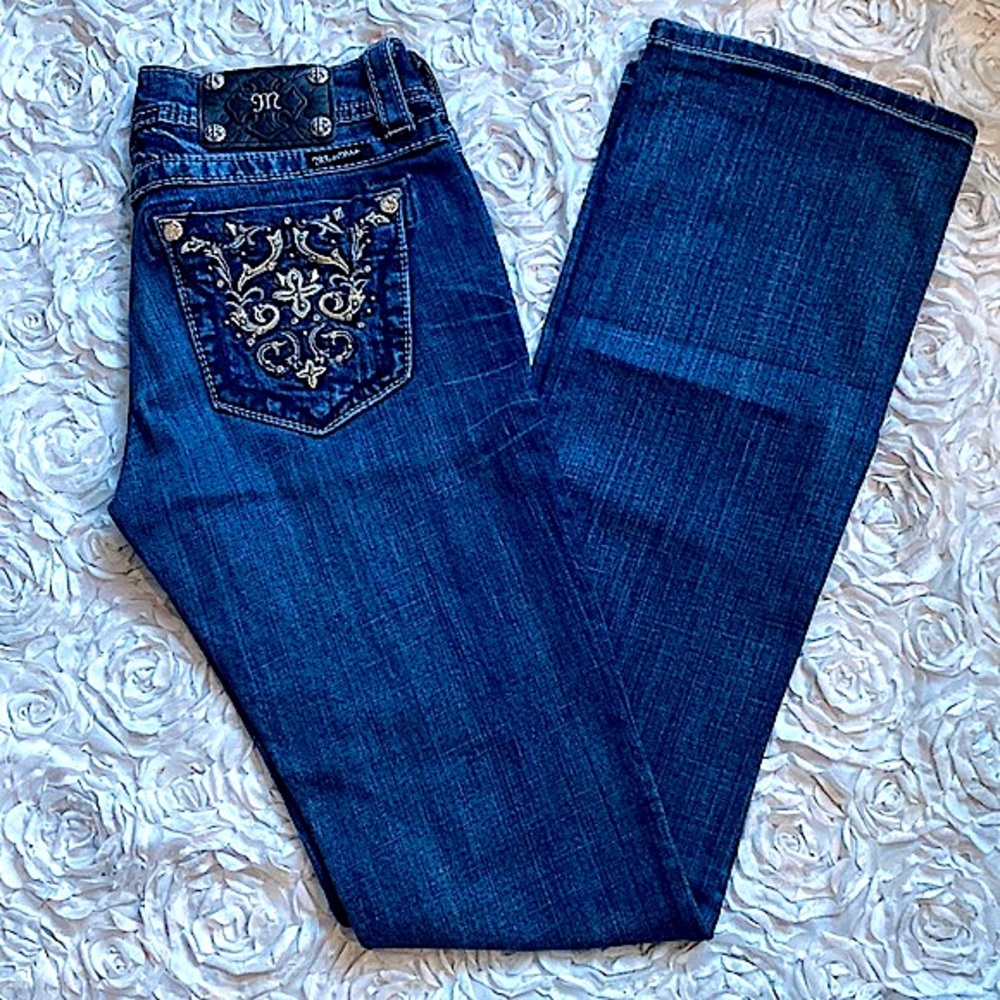 Miss Me like new bootcut jeans size 27
